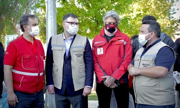 MÜSİAD Depremzedelerin Yanında