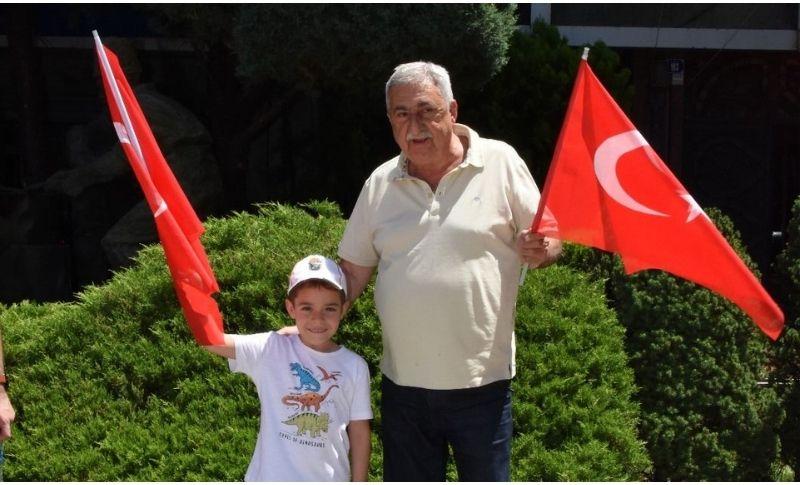 98 Yıllık Çınar Olan Cumhuriyet En Büyük Armağan