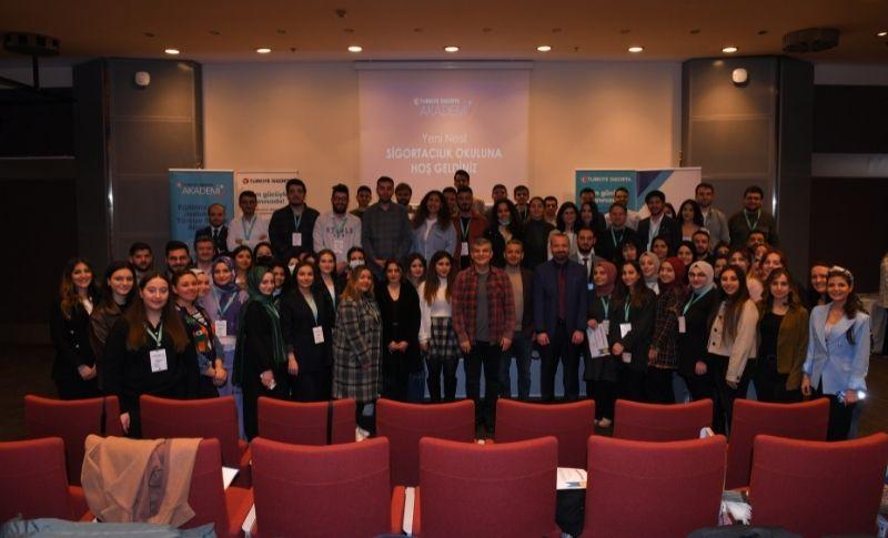 Yeni Nesil Sigortacılık Okulu Mezunlarını Verdi
