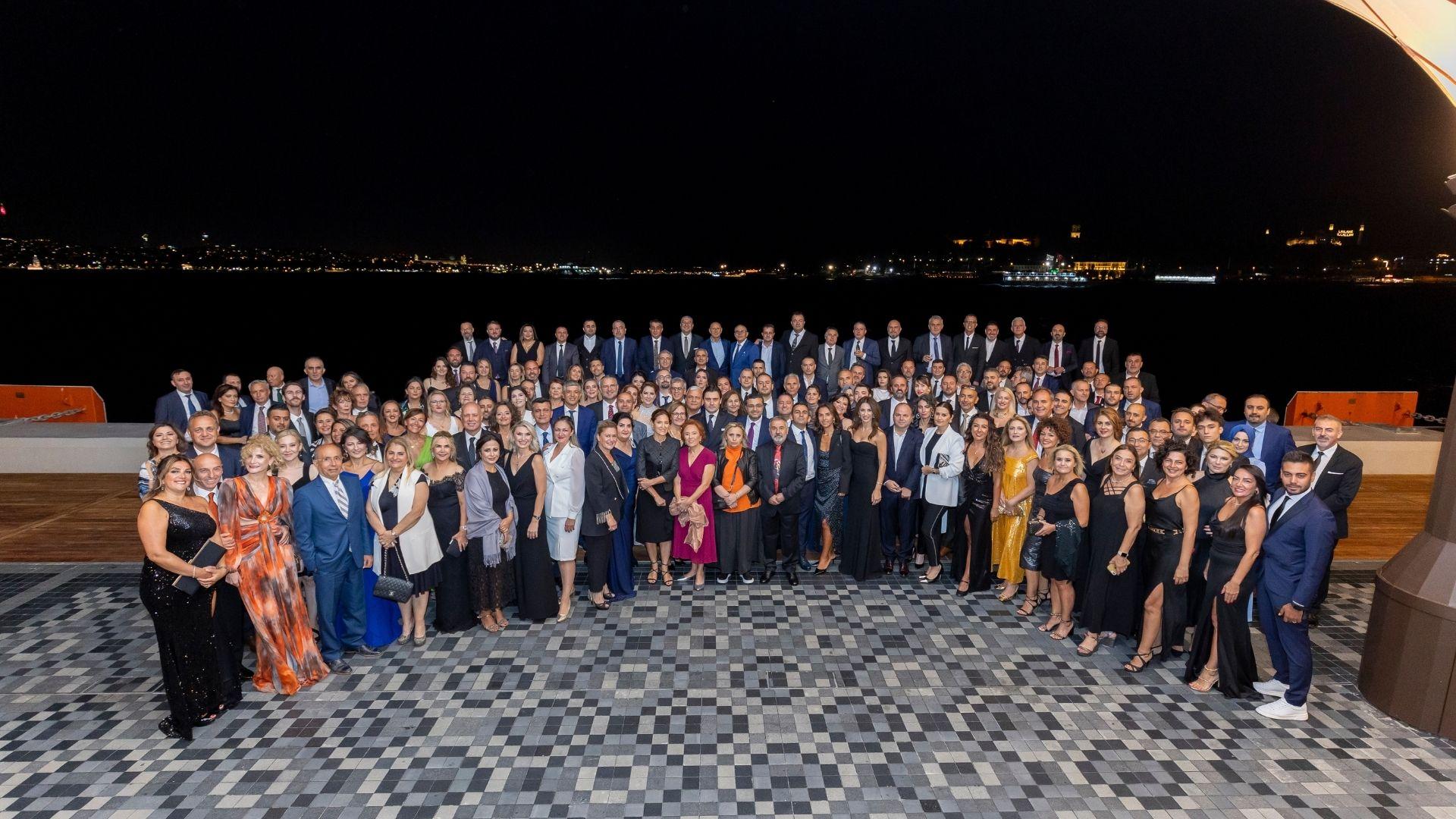 AXA Sigorta Milyoner Acenteleri’ni The Peninsula Hotel’de Ağırladı