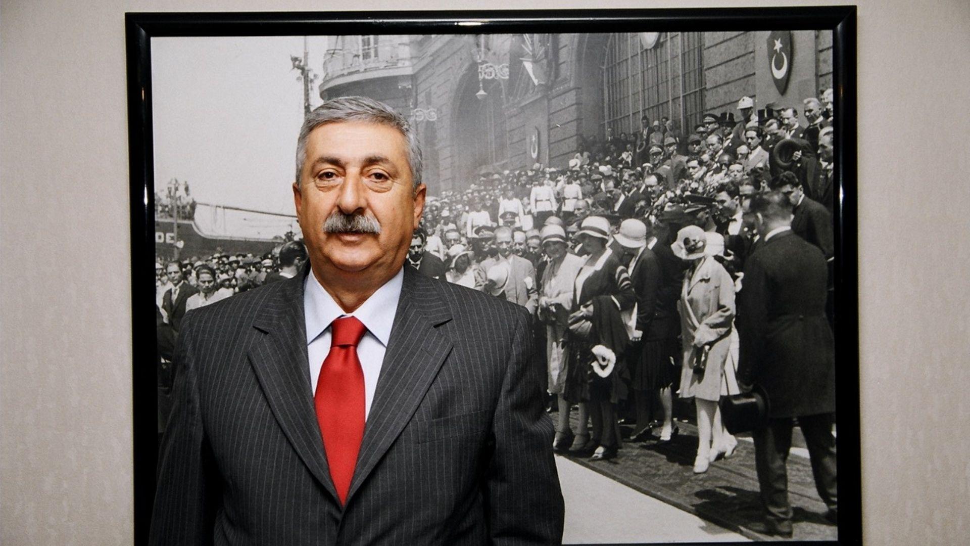 Bendevi Palandöken, “Yeniden Dirilişin Sembolü Cumhuriyet 100 Yaşında”