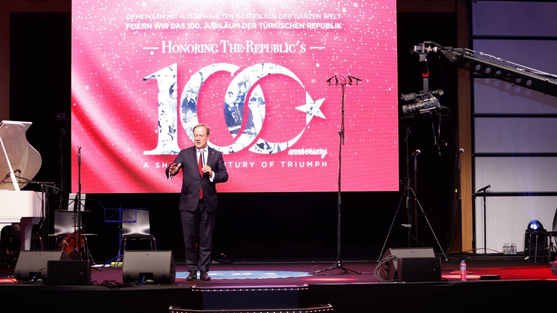 DMW’den Almanya’da Görkemli Cumhuriyetin 100. Yıl Kutlaması 