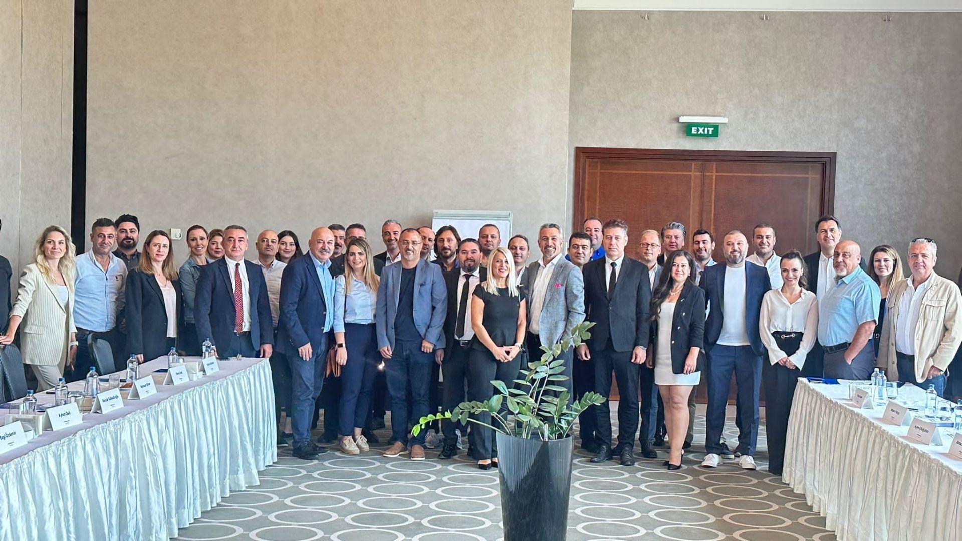 Aksigorta, Acenteleriyle Bir Araya Geldiği Bölge Ziyaretlerine Başladı
