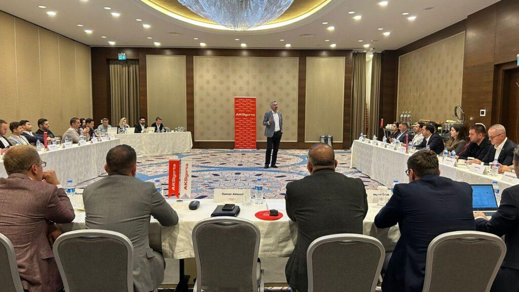 Aksigorta, Acenteleriyle Bir Araya Geldiği Bölge Ziyaretlerine Başladı