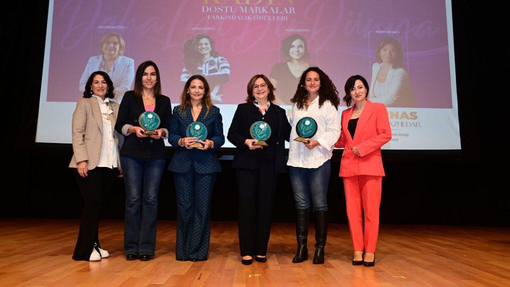 Kadın Dostu Markalar Platformu, 4. Kez Düzenlenen “Farkındalık Ödülleri’’ni İş Sanat'ta Gerçekleştirdi