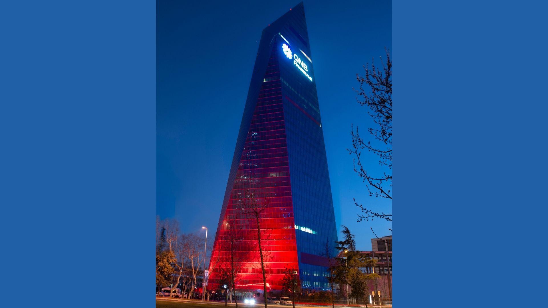 QNB Finansbank’tan Otizm Farkındalığı’na Kırmızı Işık 