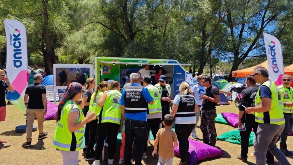 Qtruck Ve Qkaravan Bu Kez Bucak’ta Motosikletlilerle Bir Araya Geldi 3 Qtruck Ve Qkaravan Bu Kez Bucak’ta Motosikletlilerle Bir Araya Geldi