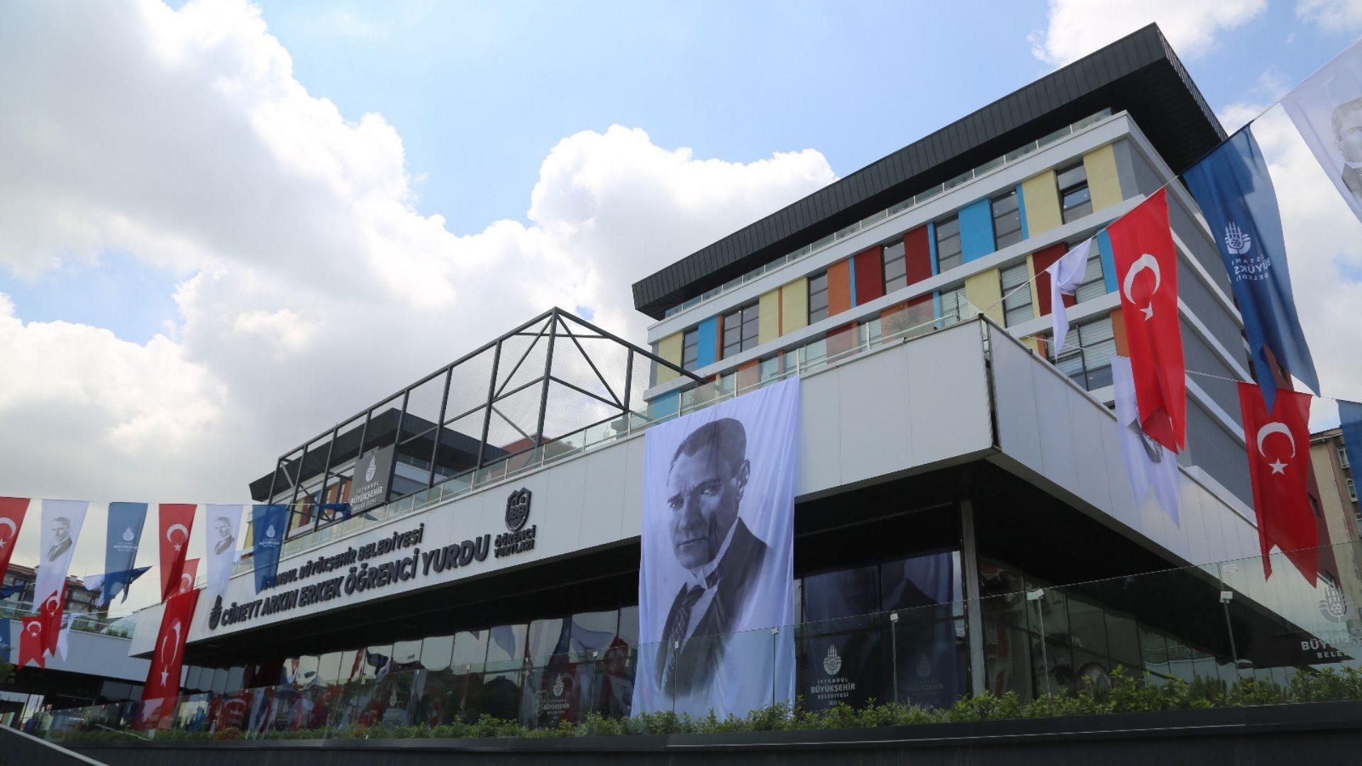 İstanbul’da Kalan Öğrencilere Günlük 43,3 Tl’ye Yurt Hizmeti