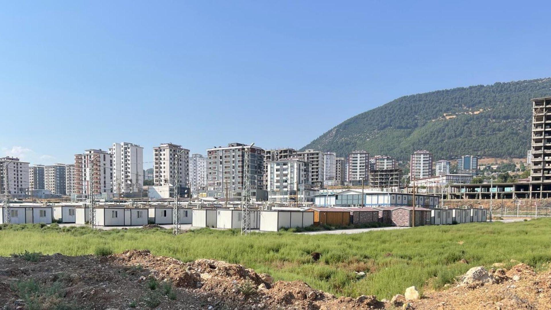 Aksigorta, Deprem Bölgesine Yardımlarını Sürdürüyor