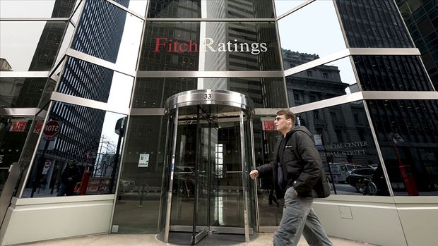 Fitch, İsrail’in Kredi Notunu Düşürdü