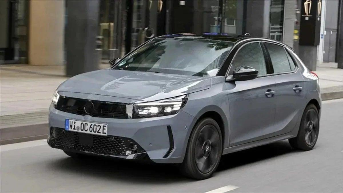 Opel Corsa’nın 1982’den Günümüze Başarı Hikayesi ve Eylül 2024 Fiyatları