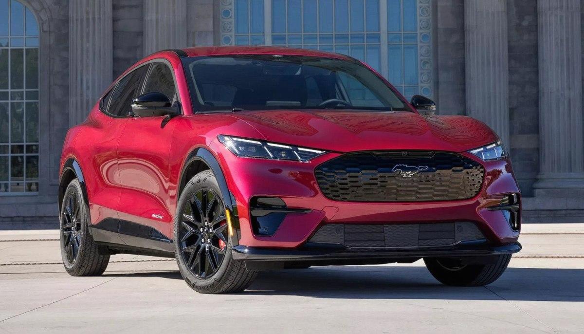 Ford Mustang Mach-E 2025 Modeli Tanıtıldı