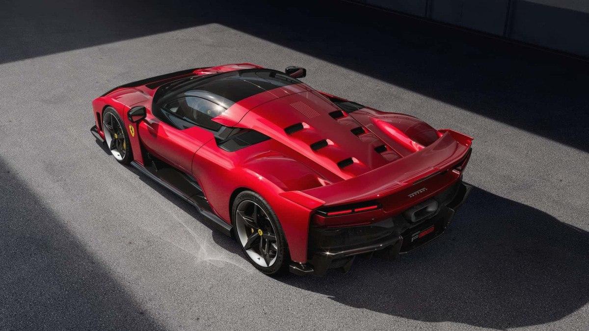 Ferrari F80: Hibrit Süper Otomobilin Tanıtımı