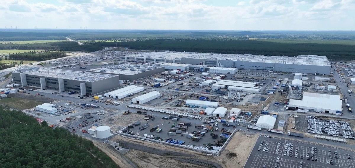 Tesla'nın Berlin Gigafactory Fabrikasına Yeni Onay