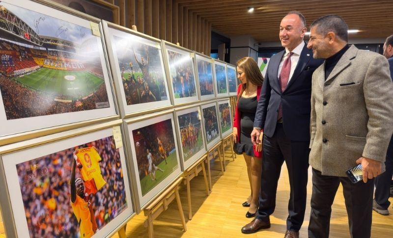 Sarı Kırmızı Kareler Yarışması Kananları Belli Oldu 4 Sarı Kırmızı Kareler Yarışması Kananları Belli Oldu | 24 Aralık 2024