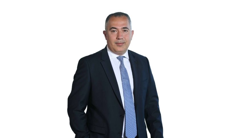 Ozan Kırmızı Kimdir?