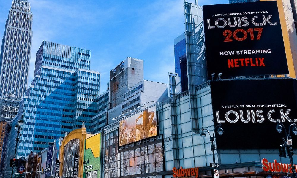 Amerika Birleşik Devletleri'nde Yabancılar İçin Ekonomik Fırsatlar ve Riskler