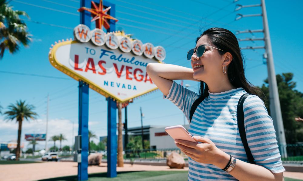 Amerika’da Yaşamak: Göçmen, Öğrenci, Aile Birleşimi, Çalışma, Oturma ve Turist Statüsü