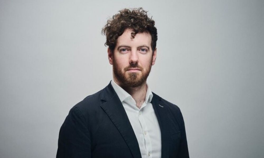 Matthew Brooke, Markel’e Katıldı