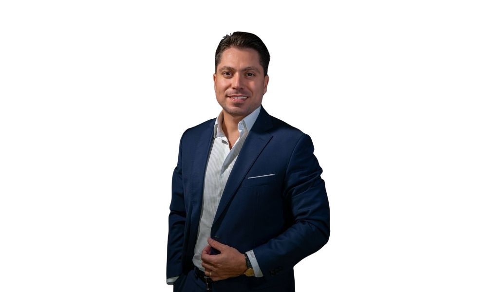 Onur Gül Kimdir?
