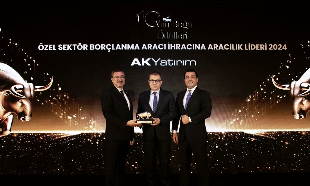 Ak Yatırım’dan Çifte Başarı