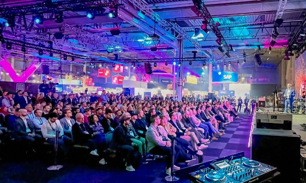 AXA Geleceğin Sigortacılık Teknolojilerini Anlattı