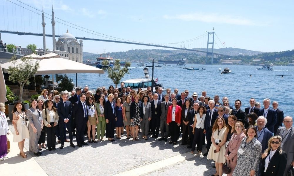 AXA Türkiye, Beyond Geopolitics Seminerine Katıldı