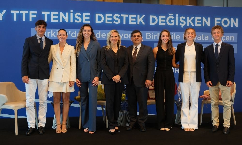 İş Portföy’le Yatırım Yap Tenisi Destekle