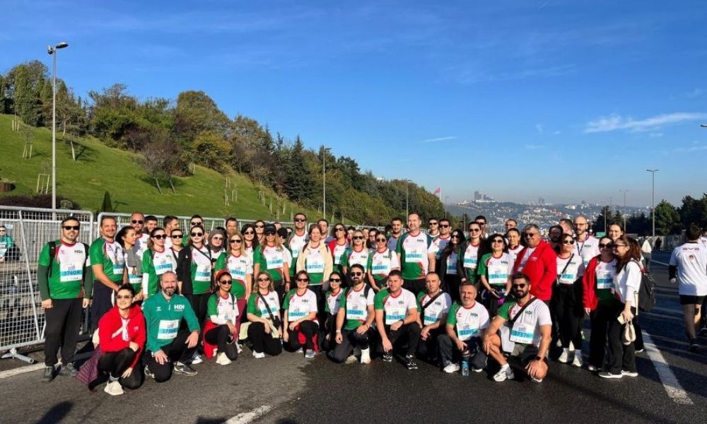 HDI Sigorta, İstanbul Maratonu’nda Lösemili Çocuklar İçin Koştu 2 HDI Sigorta, İstanbul Maratonu’nda Lösemili Çocuklar İçin Koştu | 3 Kasım 2025