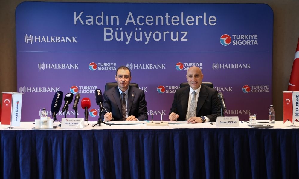 Kadın Girişimciler İçin Halkbank ve Türkiye Sigorta’dan Güçlü İş Birliği 2 Kadın Girişimciler İçin Halkbank ve Türkiye Sigorta’dan Güçlü İş Birliği | 22 Aralık 2025
