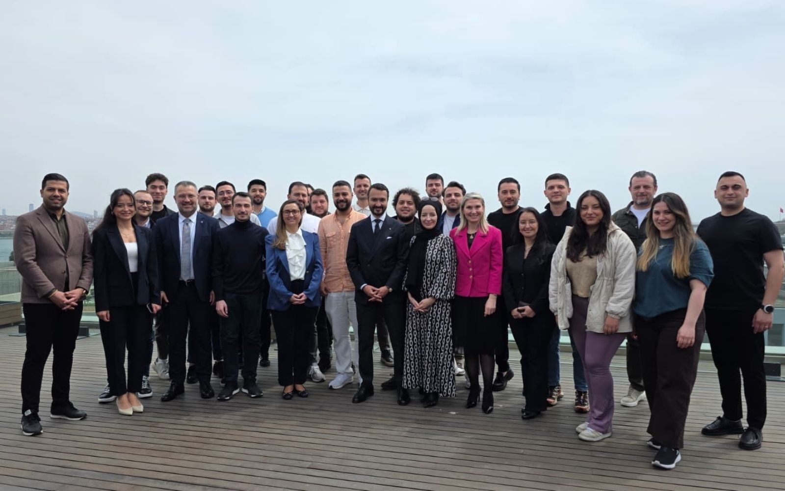 AXA Global Liderleri Genç Sigortacılarla Buluştu