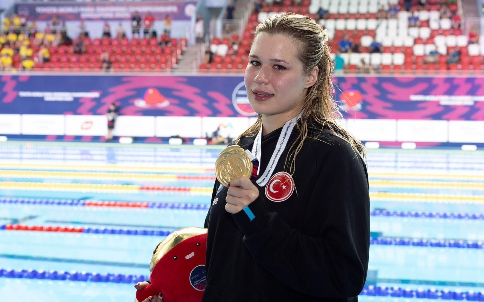 Allianz Türkiye, Milli Para Yüzücü Defne Kurt’un Ana Sponsoru Oldu