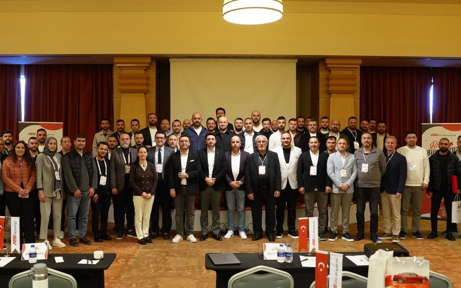 RS Oto Ekspertiz Bayileri Pendik’te Buluştu