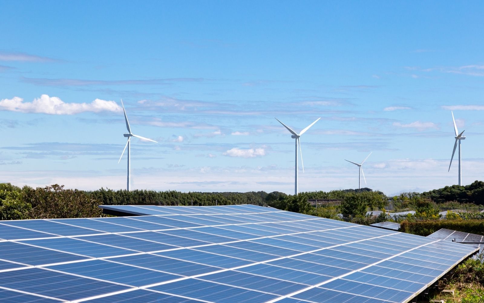 İran Savaşı Yenilenebilir Enerjiye Dönüşümünü Hızlandırıyor