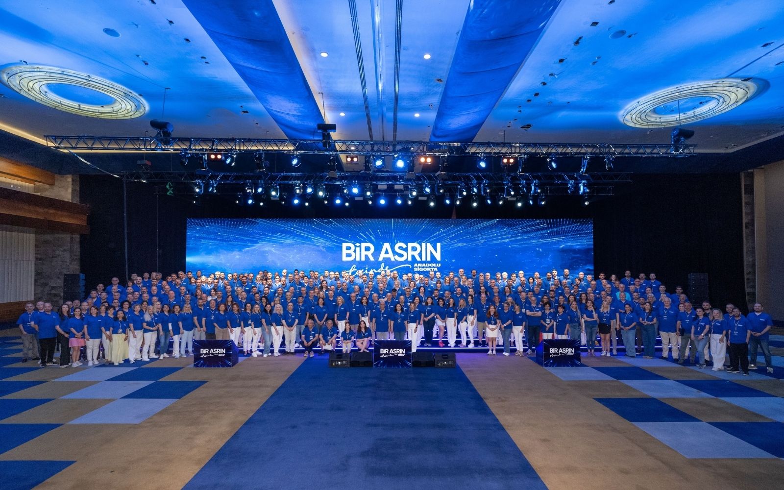 Anadolu Sigorta Acenteleri Ve İş Bankası Müdürleriyle Buluştu
