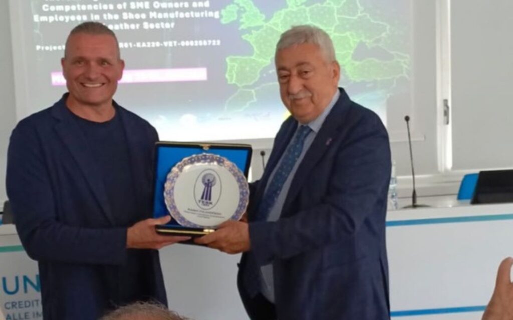 Bendevi Palandöken: Mesleki Eğitim Ve Dijital Dönüşüm Şart 1 Bendevi Palandöken: Mesleki Eğitim Ve Dijital Dönüşüm Şart | 17 Mayıs 2026