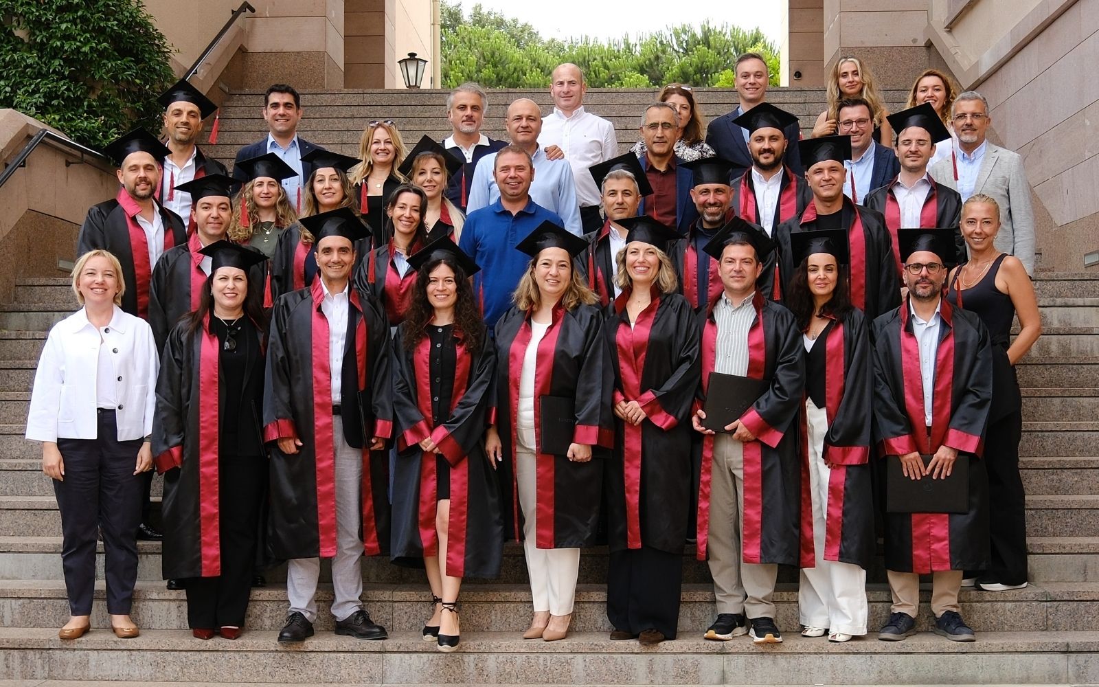 Anadolu Sigorta Geleceğin Liderlerini Mezun Etti