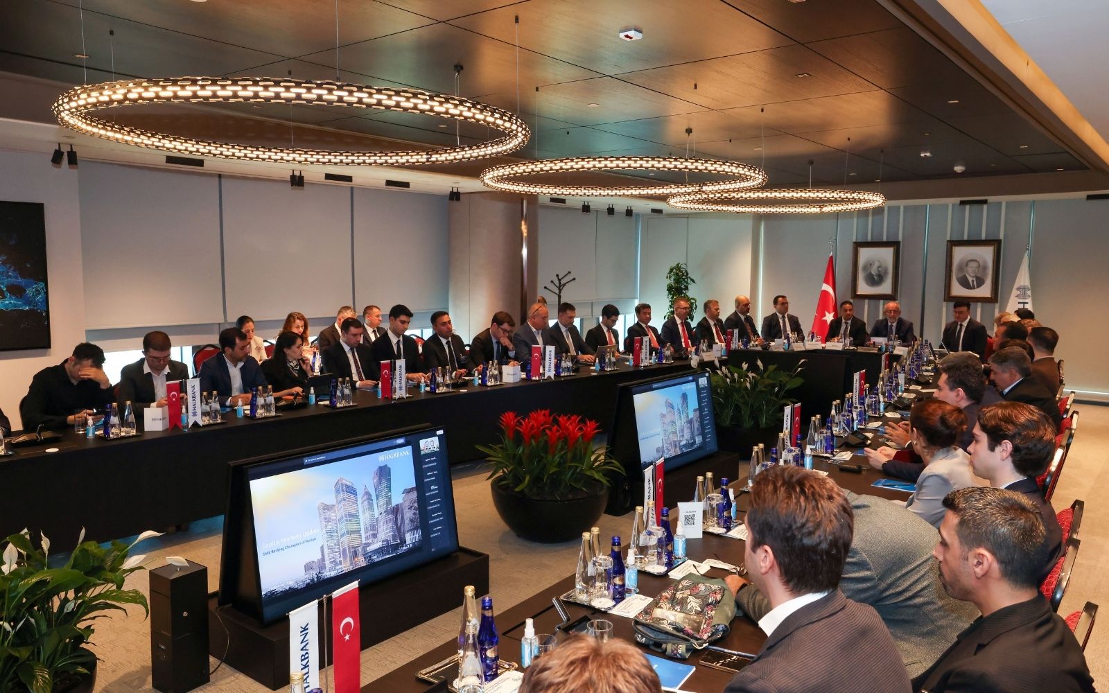 Halkbank Sermaye Yapısını Güçlendiriyor