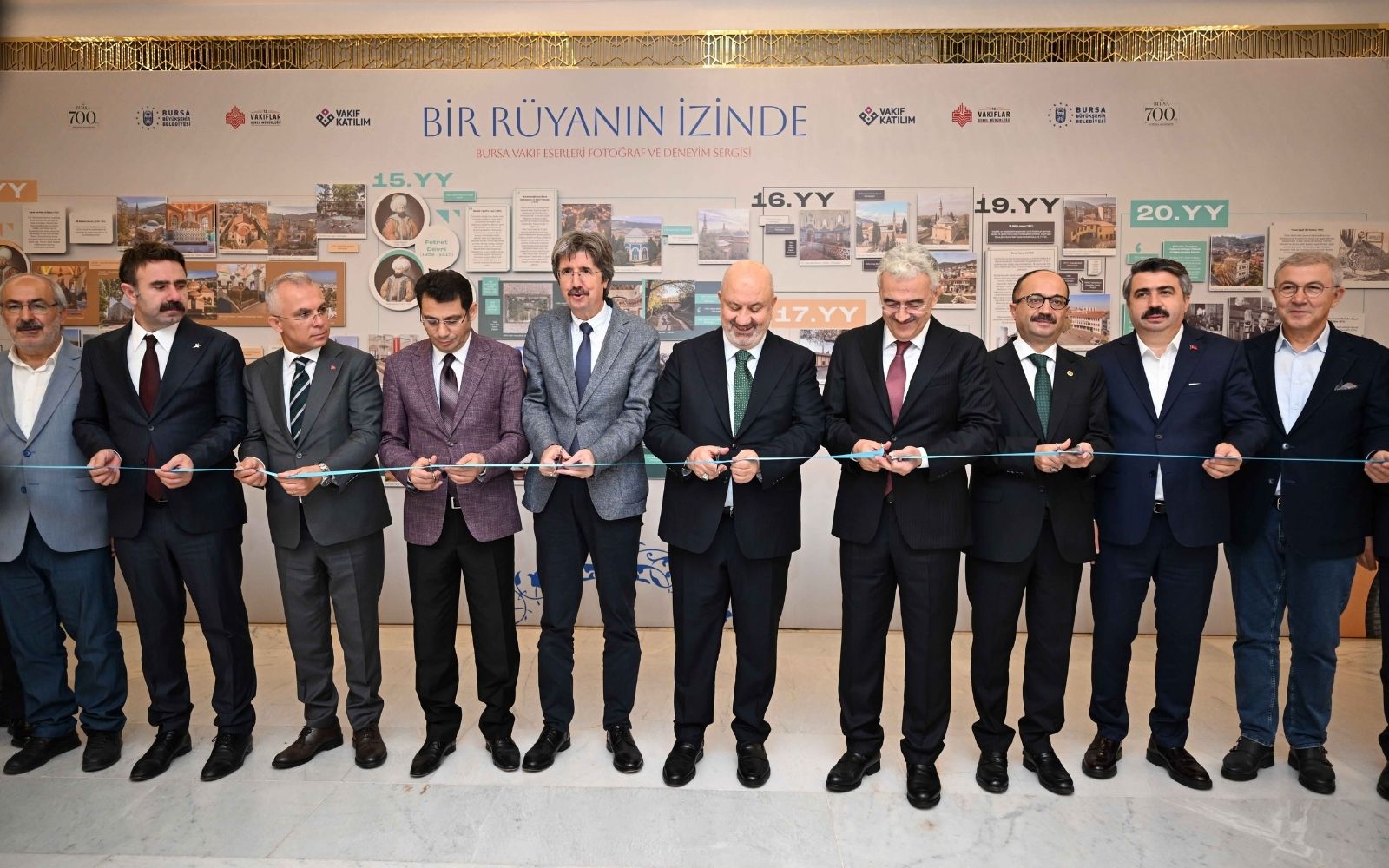 Vakıf Katılım Bursa Eserlerini Tanıttı
